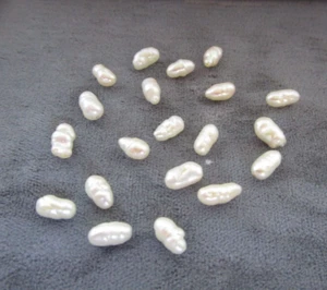 Lot of Vintage Single Stone Fresh Water Pearls Oblong Shape 20 Stones - Picture 1 of 3
