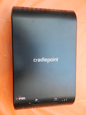 Router inalámbrico de banda ancha móvil Cradlepoint CBA750B Foto 1 de 4