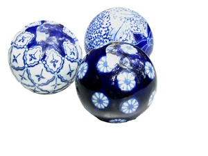 Vintage Set Of 3 Blue & White Chinoiserie Porcelain Carpet Balls - Picture 1 of 6