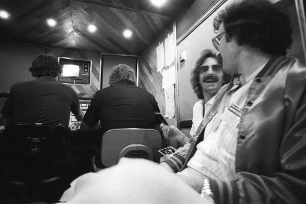 Pete bellotte and Giorgio Moroder at Donna Summer concert 1977 4x6 MUSIC PHOTO - Image 1 of 1