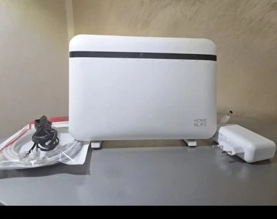 Modem Home&Life Hub Zyxel Adsl Fibra Wireless Wi-Fi Wind 3 tre per FTTH e FTTC - Immagine 1 di 4