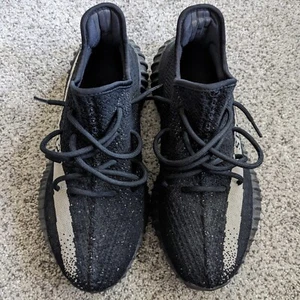 Pre-Owned adidas Yeezy Boost 350 V2 Low Oreo BY1604 No Box 10.5 - Picture 1 of 9