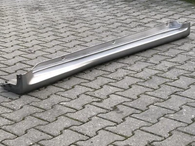 Seitenschweller Verkleidung Rechts Mondsilber Mercedes A-Klasse AMG  A1686981054 - Bild 1 von 4