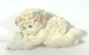 Dreamsicles Fridge Magnet Flying Cherub w/ Dove VTG Flawless Angel Cast - Picture 1 of 3