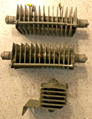 Tres Rectificadores Federales de Selenio Pintados Oliva Drab Foto 1 de 4