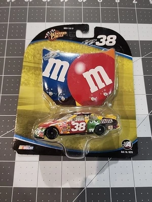 Winner's Circle Elliott Sadler M & M's 2004 Ford Taurus #38 1:64 diecast... Foto 1 de 2