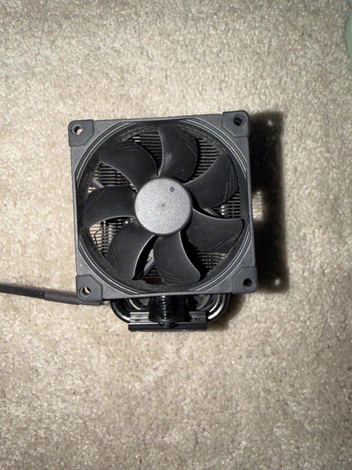 Noctua NH-U9S chromax.Negro, 92mm Enfriador CPU de una sola torre (Negro)  Foto 1 de 4