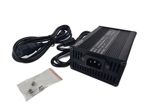 Cargador de batería de plomo-ácido 24V 5A para scooters de movilidad - Imagen 1 de 10