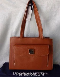 ¡NUEVO CON ETIQUETAS DOONEY & BOURKE Janine de Cuero de Guijarros con Bolsillo Frontal en Rico Caramelo!!¡! - Imagen 1 de 11