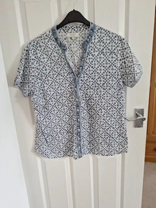 East Women's Short Sleeve Blouse Size 16 - Picture 1 of 2