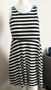 ☑️  SO Girl's Size XL 16 Sleeveless Dress Black/White Stripe w/ Teal Accents 200 - Picture 1 of 4