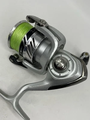 Daiwa CROSSFIRE LT3000C Spinning Reel Green Fishing Line FREE SHIPPING - Image 1 of 4