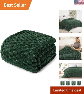 Elegant Emerald Green King Size Blanket - Plush Jacquard for -Round Comfort - Image 1 of 4