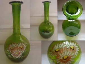 ANCIENNE CARAFE EN VERRE VERTE EMAILLEE LEGRAS DECOR FLORAL - Foto 1 di 1