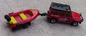 MATCHBOX #40 1984 MERCEDES- BENZ 280 GE + Red Valley Raft from 5 pack MINT LOOSE - Picture 1 of 6