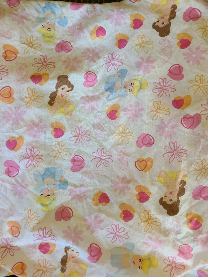 Sábana bajera ajustada para cuna de princesas Disney para jóvenes  Foto 1 de 4