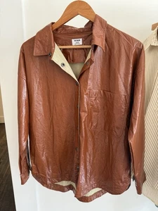 Cotton On Garments Recycled Plastic Snap Front Button Down NWT - Picture 1 of 8