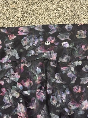 Leggings Lululemon Talla 6 Granate Floral Foto 1 de 4