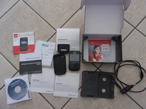 Smartphone BlackBerry Edge 8520 + accessoires - Photo 1/8