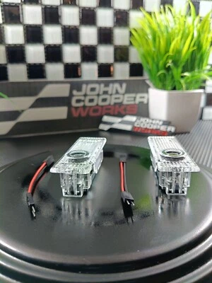 2 LUCI LED PROIETTORE LOGO SOTTO PORTA MINI JCW NEW - Immagine 1 di 4
