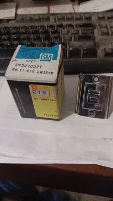 INTERRUPTOR RECLINABLE ASIENTO IZQUIERDO/DERECHO BUICK/CADILLAC 1978-1981 GM 3070521 NUEVO EN STOCK Foto 1 de 2