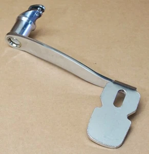 Harley Original Brake Pedal Chrome FL Touring - Picture 1 of 3