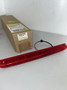 Chevrolet GM OEM 00-03 Malibu-High Mount Brake Light-High Mount Lamp 22612730 - Picture 1 of 4