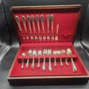 Wm Rogers Silverplate Flatware Set 54 Pc Ladyship Pattern Original Wooden Case - Picture 1 of 21