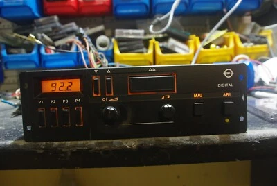 Oldtimer OPEL LE MANS DIGITAL autoradio - Bild 1 von 4