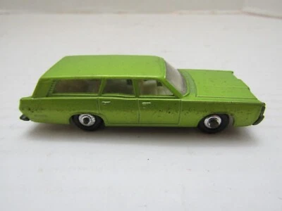 VINTAGE MATCHBOX CAR LESNEY ENGLAND #55 OR 73 MERCURY STATION WAGON DOGS GREEN - Image 1 of 4