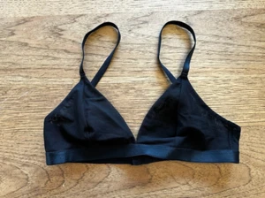 EXPRESS Black Mesh X-Small Unlined Wireless Triangle Adjustable Bralette NWT - Picture 1 of 2