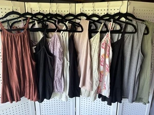 LOTE/11 Camisetas sin mangas XL para mujer Old Navy H&M y más - Imagen 1 de 12