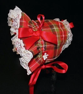 Red ,Green and Gold Plaid Chrismas Bonnet - Picture 1 of 3