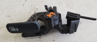 2002 2003 2004 2005 2006 2007 2008 Jaguar X-Type gasolina tanque de combustível porta mão de liberação - Imagem 1 de 4