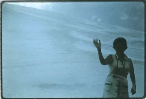 IN SNOWY MOUNTAINS AUSTRALIA JANUARY 1970 KODACHROME SLIDE - Picture 1 of 3