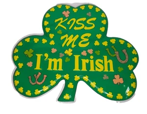 3 große Kiss Me I'm Irish x1 Happy St Patrick's Day x 2 hängende Dekorationen - Bild 1 von 17