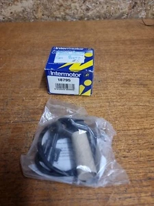 Intermotor Crankshaft Sensor for Fiat Punto 90 1.6 Litre 1994 to 1997 Nos - Picture 1 of 4