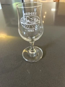 MUDGEE 1982 Wine Tasting Glass - Picture 1 of 4