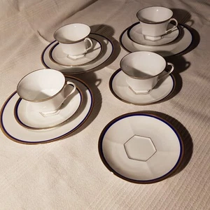 Hutschenreuther Porzellan Tasse mit Untertasse - Bild 1 von 8