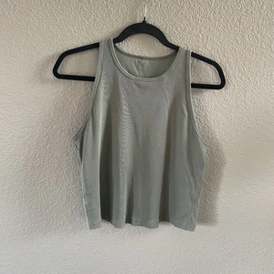Vuori Pose Plyo Tank Top Damen XL Salbeigrün Regal BH Cropped Gerippt - Bild 1 von 9