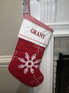Medias de Navidad Pottery Barn Kids rojas acolchadas copo de nieve monograma subvención - Imagen 1 de 5