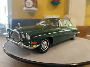 JAGUAR 420 G in dark green - Best of Show 1:18 - Imagen 1 de 22