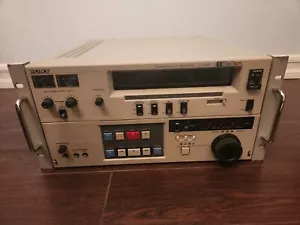 Sony VO-9800 U-Matic SP Video Cassette Recorder *teilgetestet - LESEN* - Bild 1 von 12