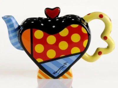 ROMERO BRITTO MINI TEAPOT – HEART * NEW * - Image 1 of 2