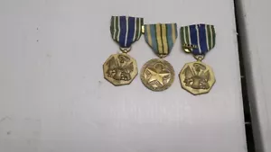 3 Vintage Military Achievement Bronze Medal U.S. This We'll Defend 1775 geprägt - Bild 1 von 2