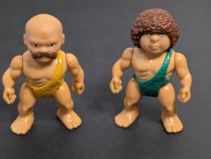 2 figuras de acción juguetes Playskool Definitely Dinosaurs Caveman 1987 - Imagen 1 de 7