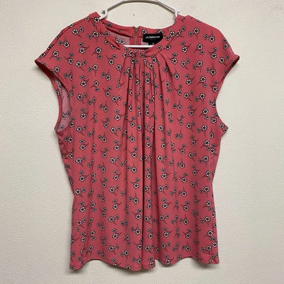 Liz Claiborne Career  Sleeveless Pleated Pink Floral   Top Women’s EUC - Image 1 of 4