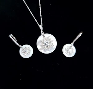 Juego de colgantes y pendientes de plata 925 con diseño de copo de nieve de circonita cúbica - Imagen 1 de 11