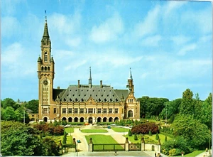Int. Law Administrative Building, Peace Palace, Den Haag, Holland Postcard - Picture 1 of 2