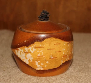 Handcrafted Round Wooden Trinket Box Small Jewelry Storage Container - Picture 1 of 8